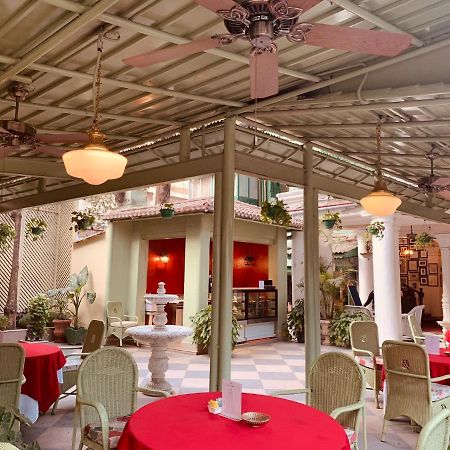 The Elgin Fairlawn, Kolkata Hotel Luaran gambar
