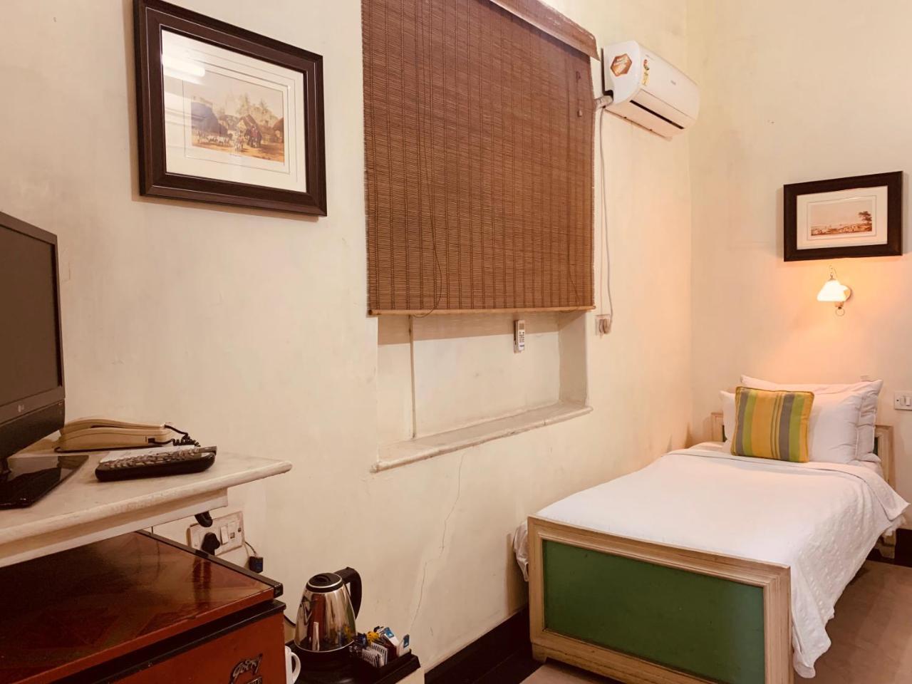 The Elgin Fairlawn, Kolkata Hotel Luaran gambar